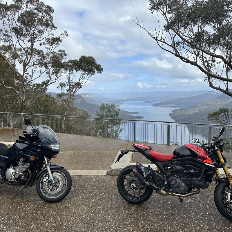 Burragorang Valley lookout